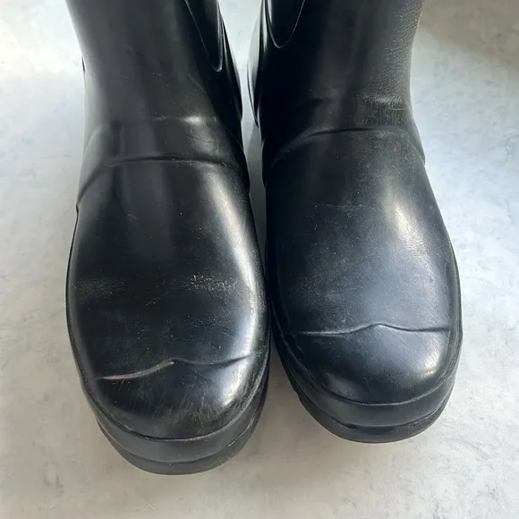 Hunter Original Short Gloss Rain Boots Black 7M/8F W23700