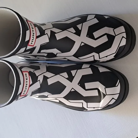 Hunter Play Logo Monogram Waterproof Short Rain Boot