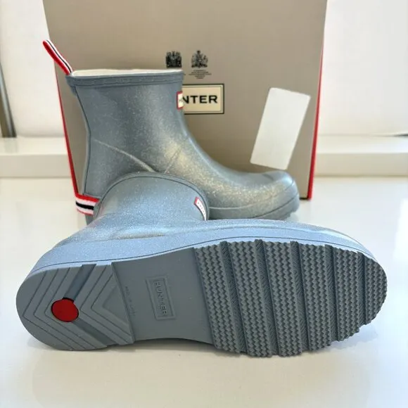 Hunter Play Short Cosmic Boots Rain Booties Silver Glitter Size 7 NEW