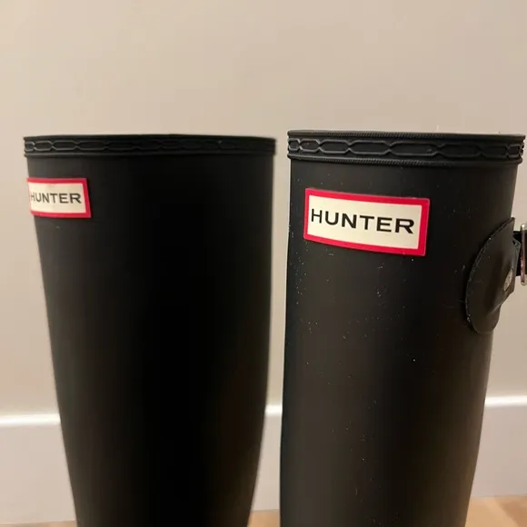 Hunter Women’s Original Tall Rain Boots Matte Black size 8