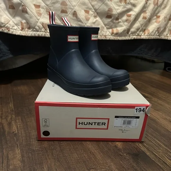 Hunter | Women's PLAY™ Short Rain Boots in Valtameri Blue