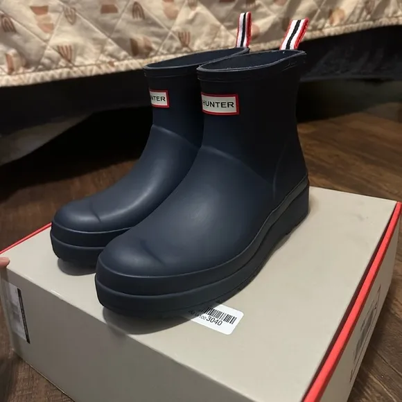Hunter | Women's PLAY™ Short Rain Boots in Valtameri Blue