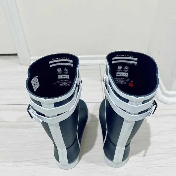 Hunters Refined Slim Fit Contrast Short Rain Boots size 9