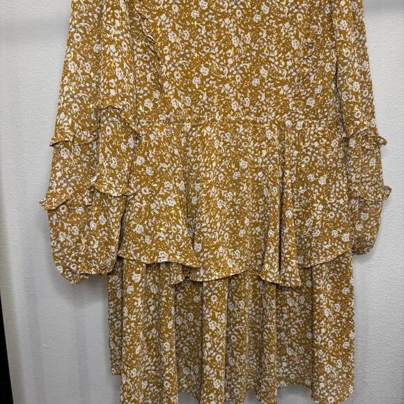 HYACINTH HOUSE Chestnut Floral Long Sleeve Liza Mini Dress Size M