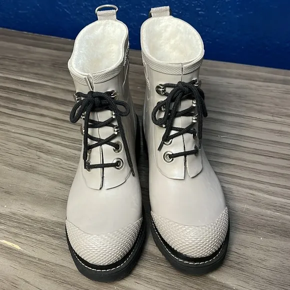 ILSE JACOBSEN HORNBAEK GRAY SHORT RUNBER BOOTS 36= 6