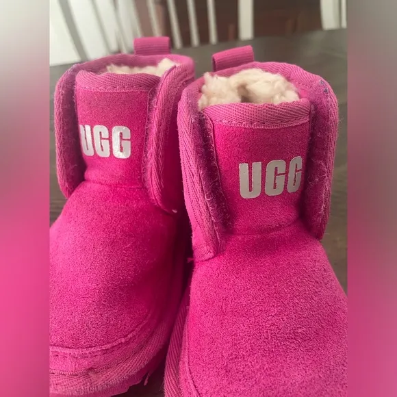 Infant Girls UGG Neumel EZ-Fit Bright Fuchsia Pink Suede Winter Boots size 6