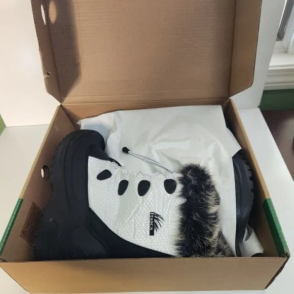 Itasca NIB Vixen White Black Nylon Faux Fur Lace Up Mid Calf Boots Size 11