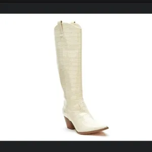 Ivory Jax Boots