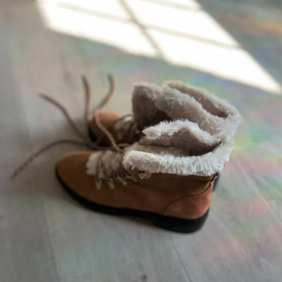 J Crew Faux-Fur Winter Hiking Boots Women's size 9 Brown Chestnut with Box