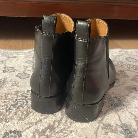 J. CREW Style BJ254 Black Faux Leather Boots Size 7.5