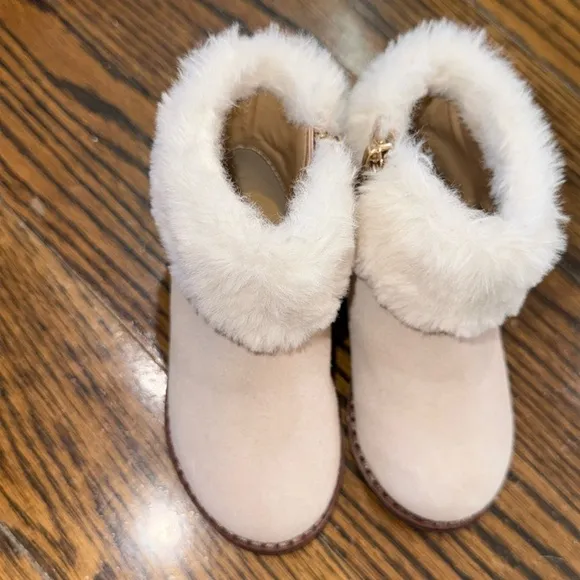 Janie &amp; Jack Faux Fur Lined Suede Boots 6C