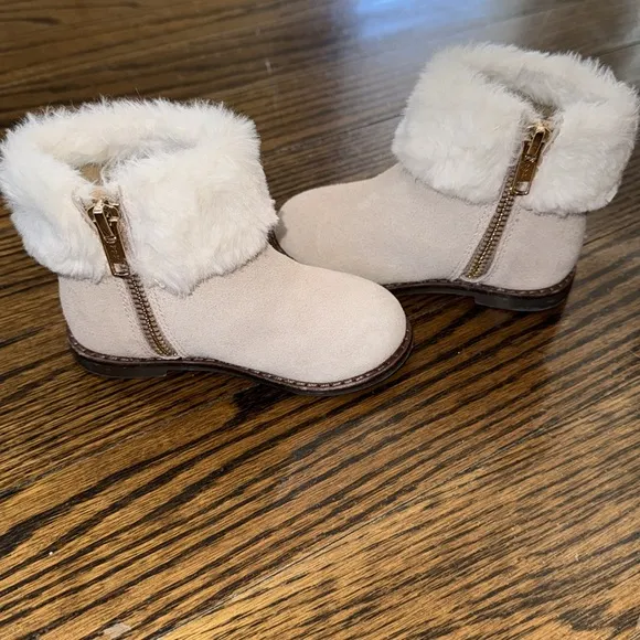 Janie &amp; Jack Faux Fur Lined Suede Boots 6C