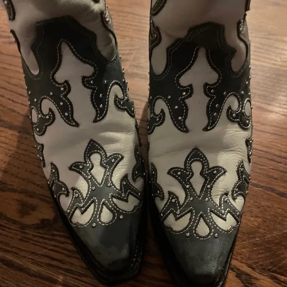 J.B. Dillon Cassia Women’s Western cowgirl Boots sz 9