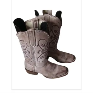 J.B. Dillon Mexico Leather Western Boots With Lazer Etched Flowers Women…