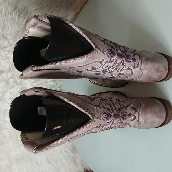 J.B. Dillon Mexico Leather Western Boots With Lazer Etched Flowers Women…