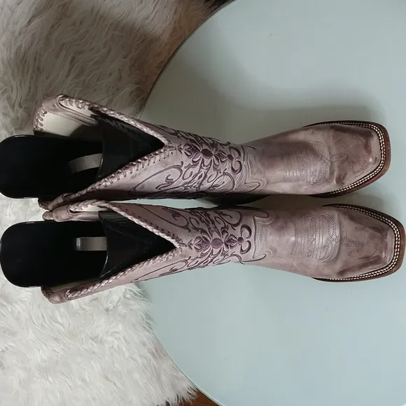 J.B. Dillon Mexico Leather Western Boots With Lazer Etched Flowers Women…