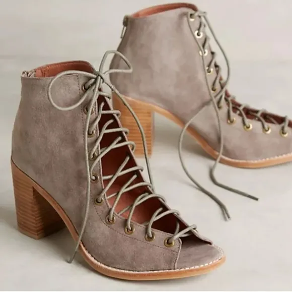 Jeffrey Campbell Covets lace up heels Open Toe Tan Size 10