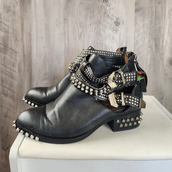 Jeffrey Campbell Everly Silver Spike  Embellished Buckle Boots Black Washed Sz 7