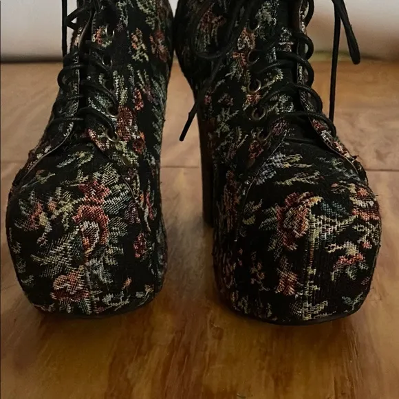 Jeffrey Campbell Havana Last Vintage Vibe Floral Lace-Up Platform Ankle Boots 7