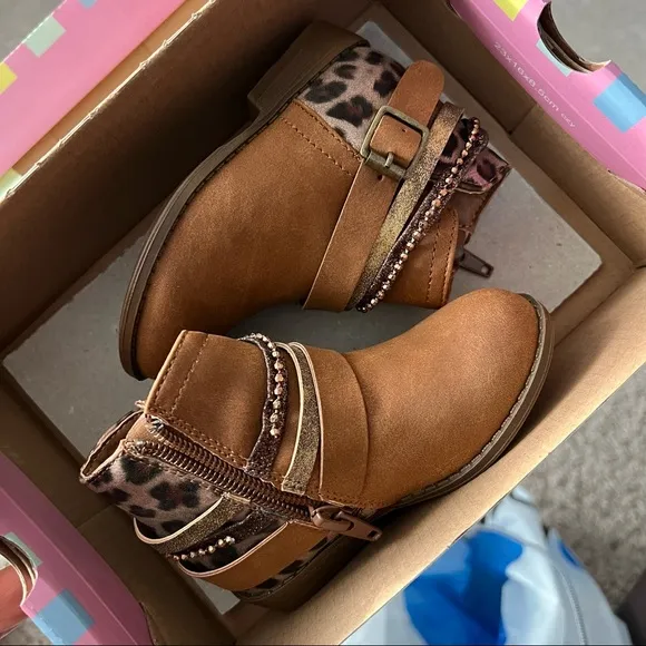 Jellypop Lil Biddy Ankle Boots Tan Multi Distress Size 5M New in Box