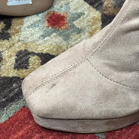 JESSICA SIMPSON DANIYAH MICROSUEDE KNEE HIGH PLATFORM BOOTS IN PORCINI **NWT**