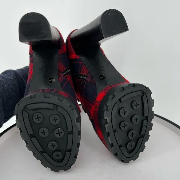 JESSICA SIMPSON RED BLACK BEDAZZLED PLAID PLATFORM BOOTS FAUX FUR