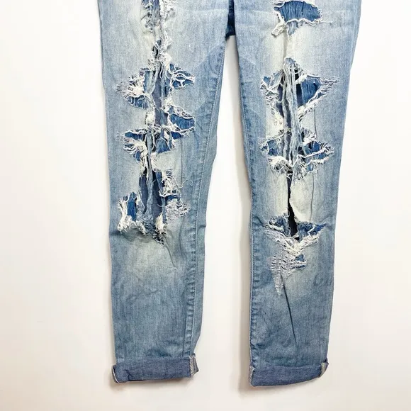 Joe’s Mid Rise Distressed Destroyed Boyfriend Jeans with Cuff High Wash Size 30