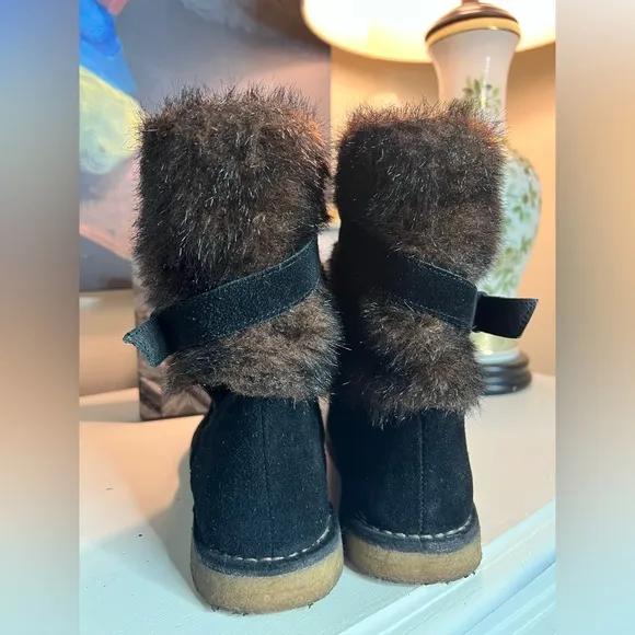 Johnston &amp; Murphy Faux Fur Black Suede flat buckled side zip boots