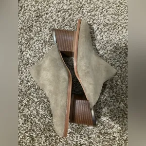 Johnston &amp; Murphy Trista Mule Taupe Leather Heel Shoes, Size 7