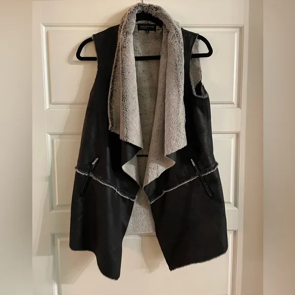 Jones New York Sweater black and gray