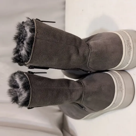 J/Slides Womens Gray Double Zip Suede  Boots Lined With Faux Fur Size 9