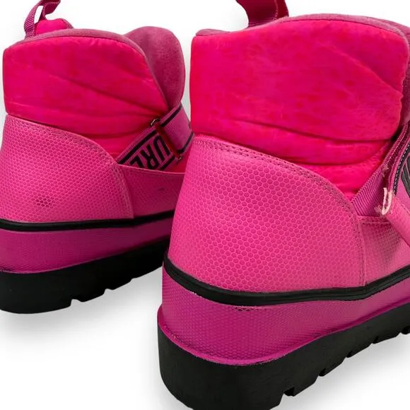 JUICY COUTURE pink black soft cushion snow moon platform boots