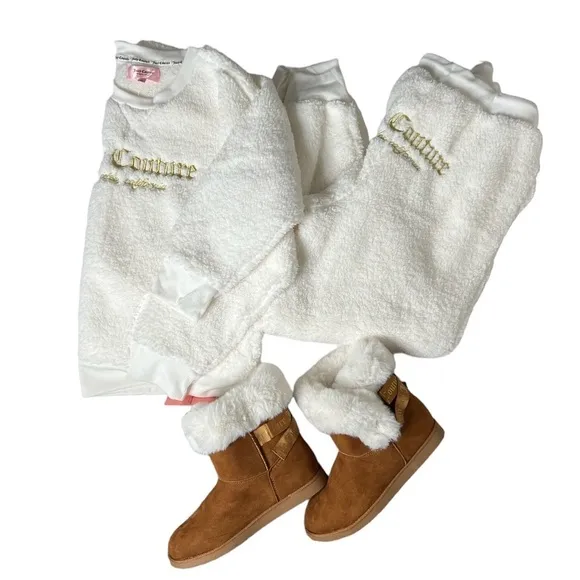 Juicy Couture Women’s Cozy Set Fluffy Fleece