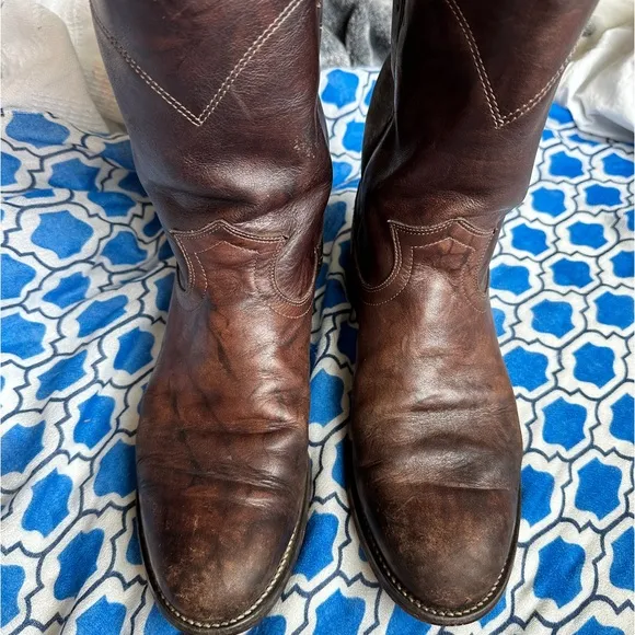 Justin boots, brown leather mens size 6, women’s size 7/7.5