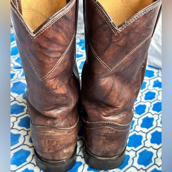 Justin boots, brown leather mens size 6, women’s size 7/7.5