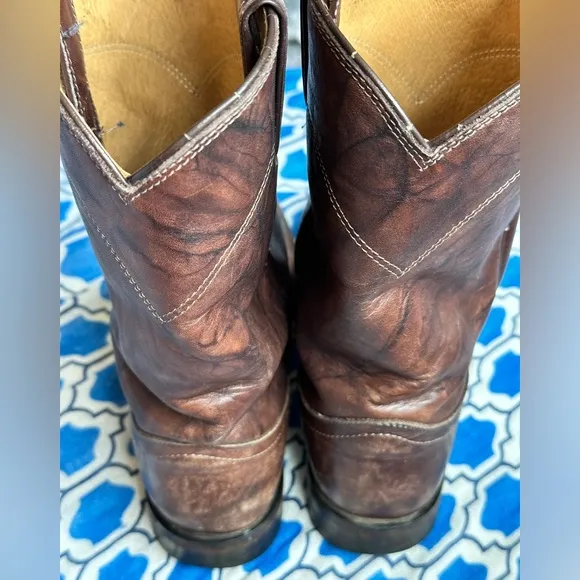 Justin boots, brown leather mens size 6, women’s size 7/7.5