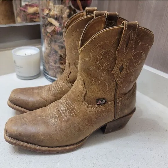 JUSTIN GYPSY- Brown Leather Embroidered Cowboy boots size 7 B