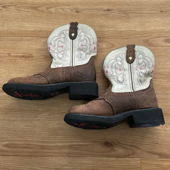 Justin Gypsy Women's Boots Brown Round Toe Western Floral Stitch Size 6.5 B