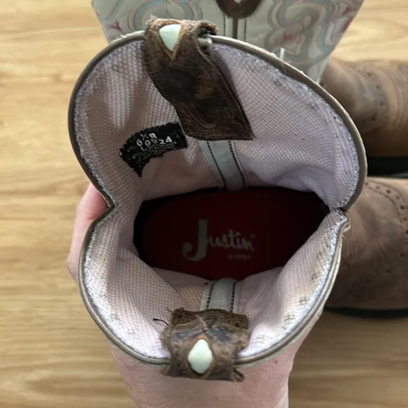 Justin Gypsy Women's Boots Brown Round Toe Western Floral Stitch Size 6.5 B