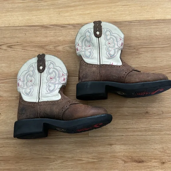 Justin Gypsy Women's Boots Brown Round Toe Western Floral Stitch Size 6.5 B