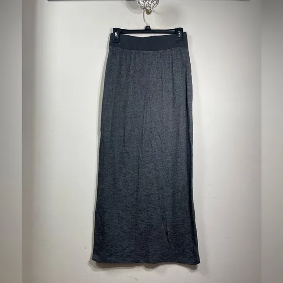 (K2) ELIE TAHARI, long skirt with side slit, size‎ S/P