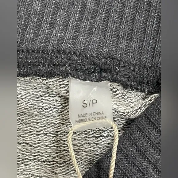 (K2) ELIE TAHARI, long skirt with side slit, size‎ S/P