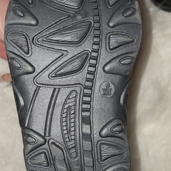 Kamik Black, Purple and Gray Winter Boots