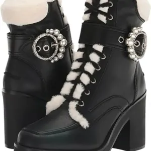 Karl Lagerfeld Paris women's Dottie Heeled Ankle Boot in Black. Sz: 6.5