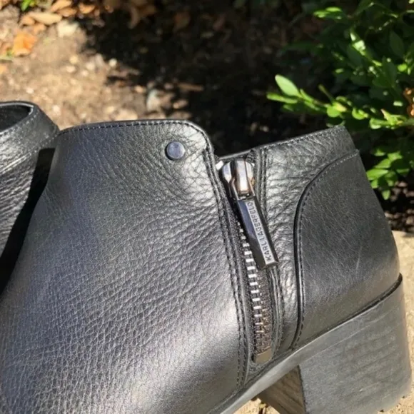 Karl Lagerfeld Short Ankle Booties