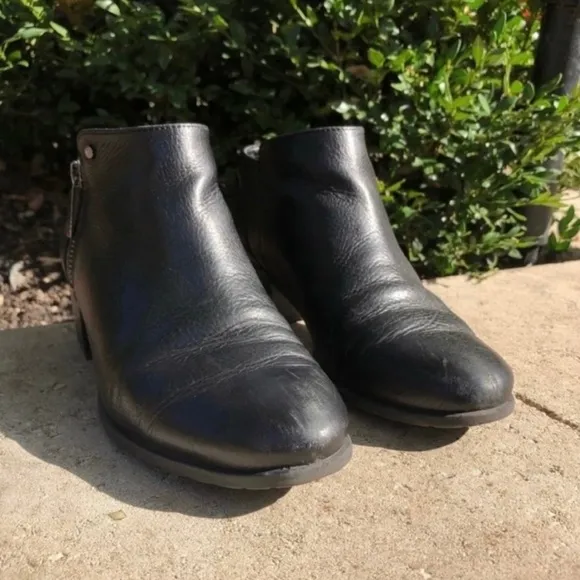 Karl Lagerfeld Short Ankle Booties