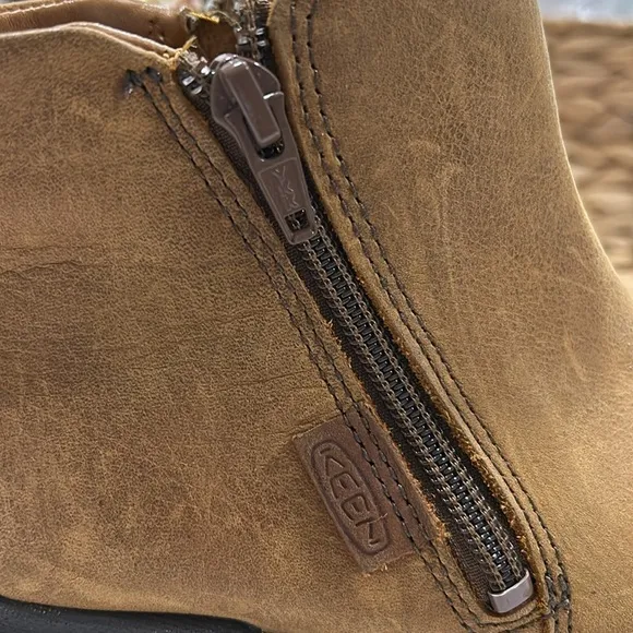 KEEN Bailey Cognac Brown Leather Ankle Zip Boots - Size 6
