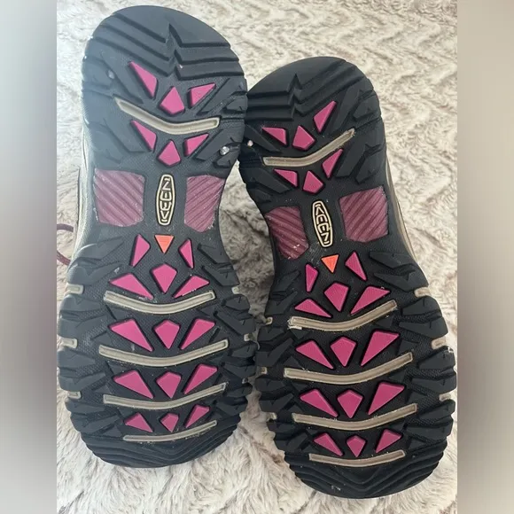 KEEN TARGHEE Waterproof Hiking Boots - Outerwear Comfort Durability Size 8