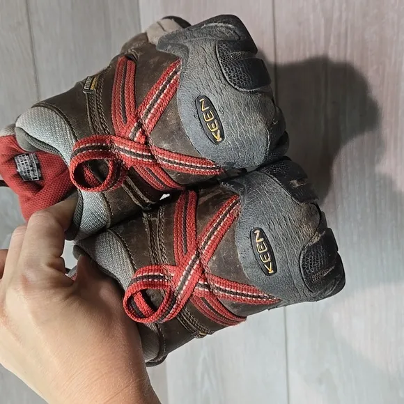 Keen Womens Targhee Mid Hiking Waterproof Leather High Sneakers boots shoes sz 8