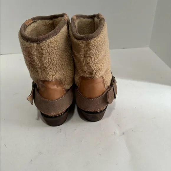 KELSI DAGGER Womens Tempest Brown Suede Ankle Boots. Size 10